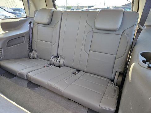 Used 2017 GMC Yukon SLT w/ Open Road Package image 32