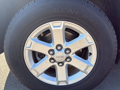 Used 2015 GMC Acadia SLE AWD/4WD image 13