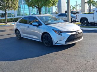 Used 2021 Toyota Corolla LE video 2