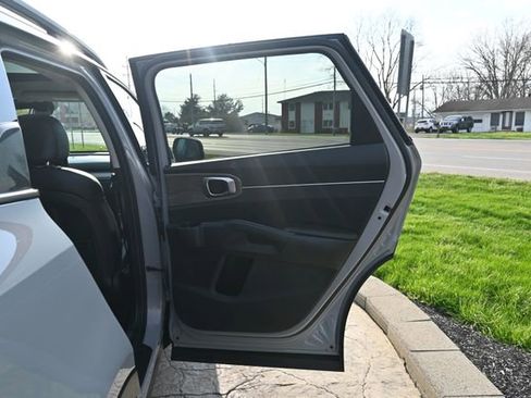 Used 2022 Kia Sorento S w/ Panoramic Sunroof Package image 20