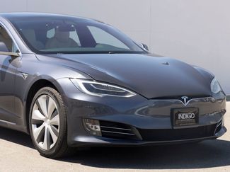 Used 2020 Tesla Model S Long Range Plus video 3