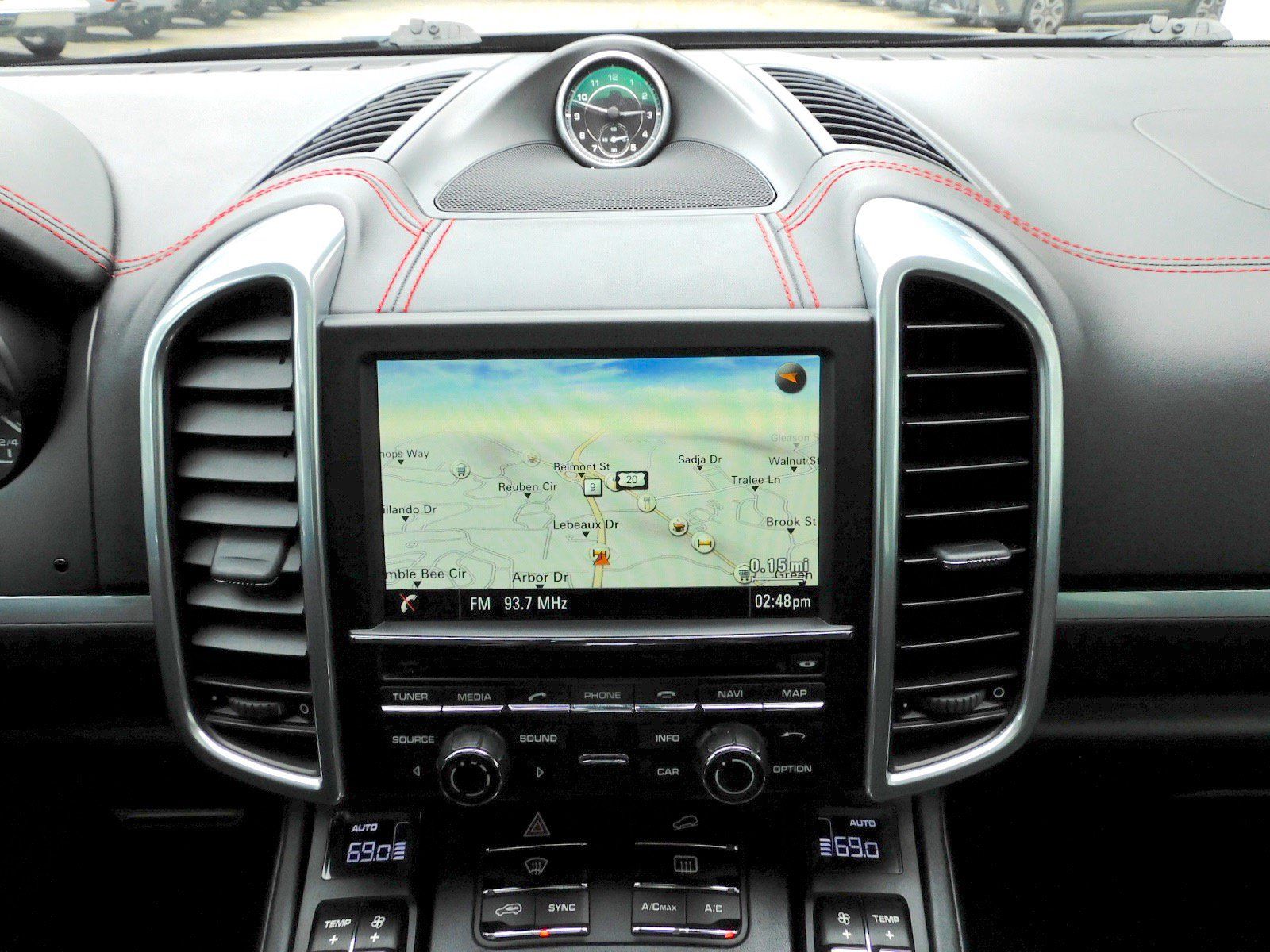 Used 2016 Porsche Cayenne GTS AWD/4WD image 11