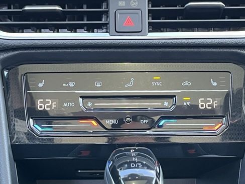 New 2026 Volkswagen Taos SE AWD/4WD image 13