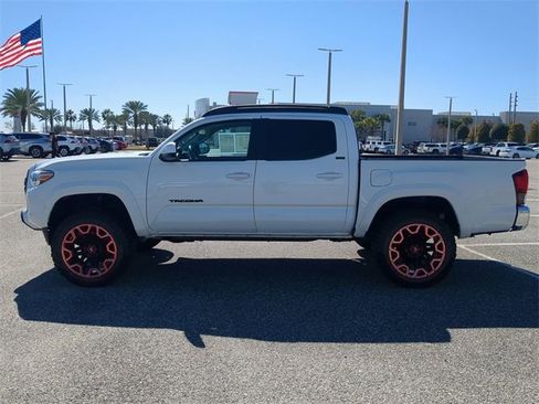 Used 2019 Toyota Tacoma SR5 image 7