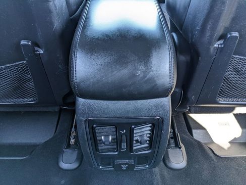 Used 2021 Jeep Grand Cherokee Laredo X image 38