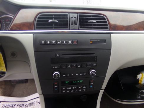 Used 2008 Buick LaCrosse CX image 19