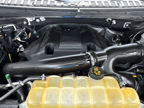 Used 2018 Ford Expedition Limited w/ Equipment Group 302A AWD/4WD image 52