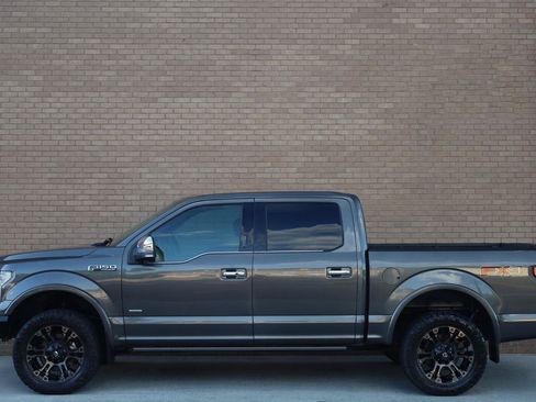Used 2015 Ford F150 Platinum w/ Equipment Group 701A Luxury AWD/4WD image 2