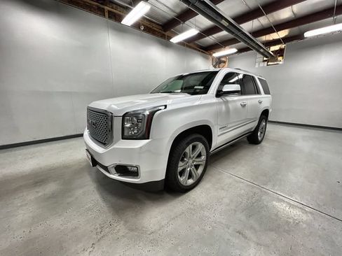 Used 2016 GMC Yukon Denali w/ Open Road Package AWD/4WD image 4