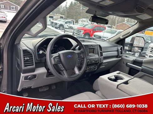 Used 2019 Ford F250 XLT w/ Snow Plow Prep Package image 21