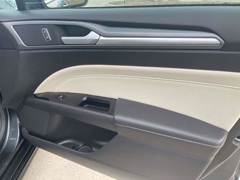 Used 2016 Ford Fusion Titanium image 93