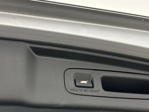 Used 2025 Honda CR-V EX-L image 32