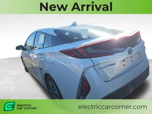 Used 2018 Toyota Prius Prime Plus image 4