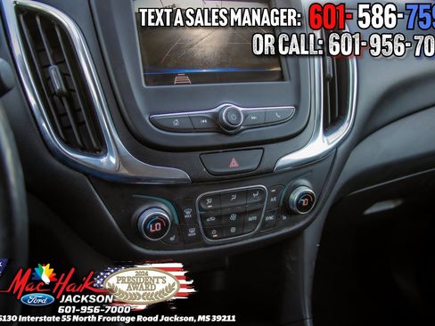 Used 2019 Chevrolet Equinox LT w/ Driver Convenience Package image 16