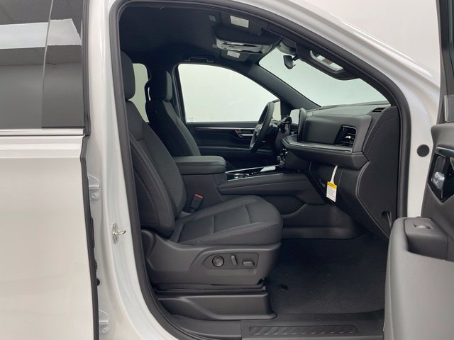 New 2026 Chevrolet Suburban LS w/ Max Trailering Package AWD/4WD image 15