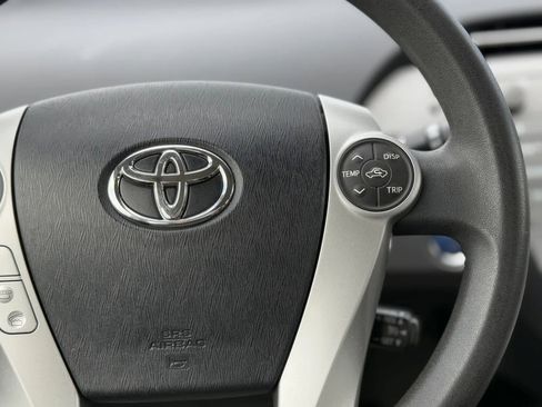 Used 2014 Toyota Prius Four image 22