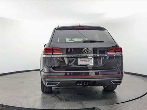 Used 2022 Volkswagen Atlas SE w/ Panoramic Sunroof Package FWD image 7