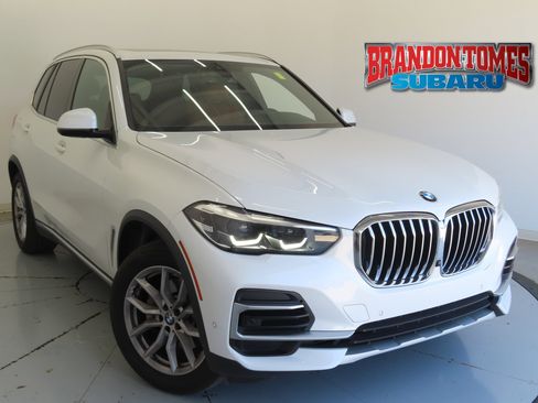 Used 2023 BMW X5 xDrive40i w/ Premium Package AWD/4WD image 1