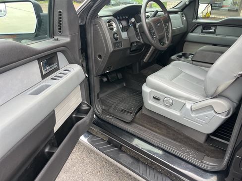 Used 2014 Ford F150 XLT w/ XLT Chrome Package AWD/4WD image 16
