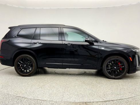 Used 2024 Cadillac XT6 Sport w/ LPO, ONYX Package AWD/4WD image 4