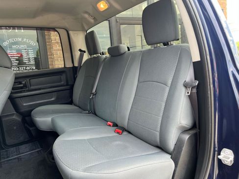 Used 2017 RAM 1500 Express AWD/4WD image 24