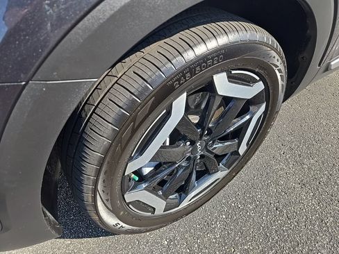 Used 2024 Kia Telluride S w/ S Sunroof Package AWD/4WD image 16