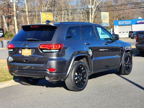 Certified 2020 Jeep Grand Cherokee Altitude image 21
