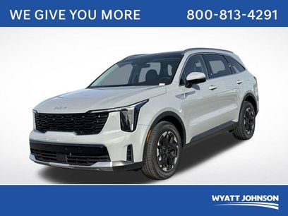 Certified 2025 Kia Sorento S w/ Panoramic Sunroof Package