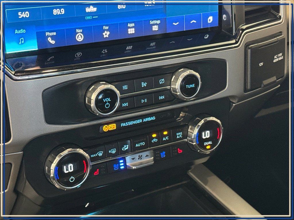 Used 2022 Ford F250 Lariat w/ Black Appearance Package AWD/4WD image 28
