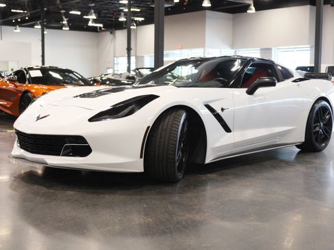 Used 2016 Chevrolet Corvette Stingray Coupe w/ 2LT Preferred Equipment Group RWD image 3