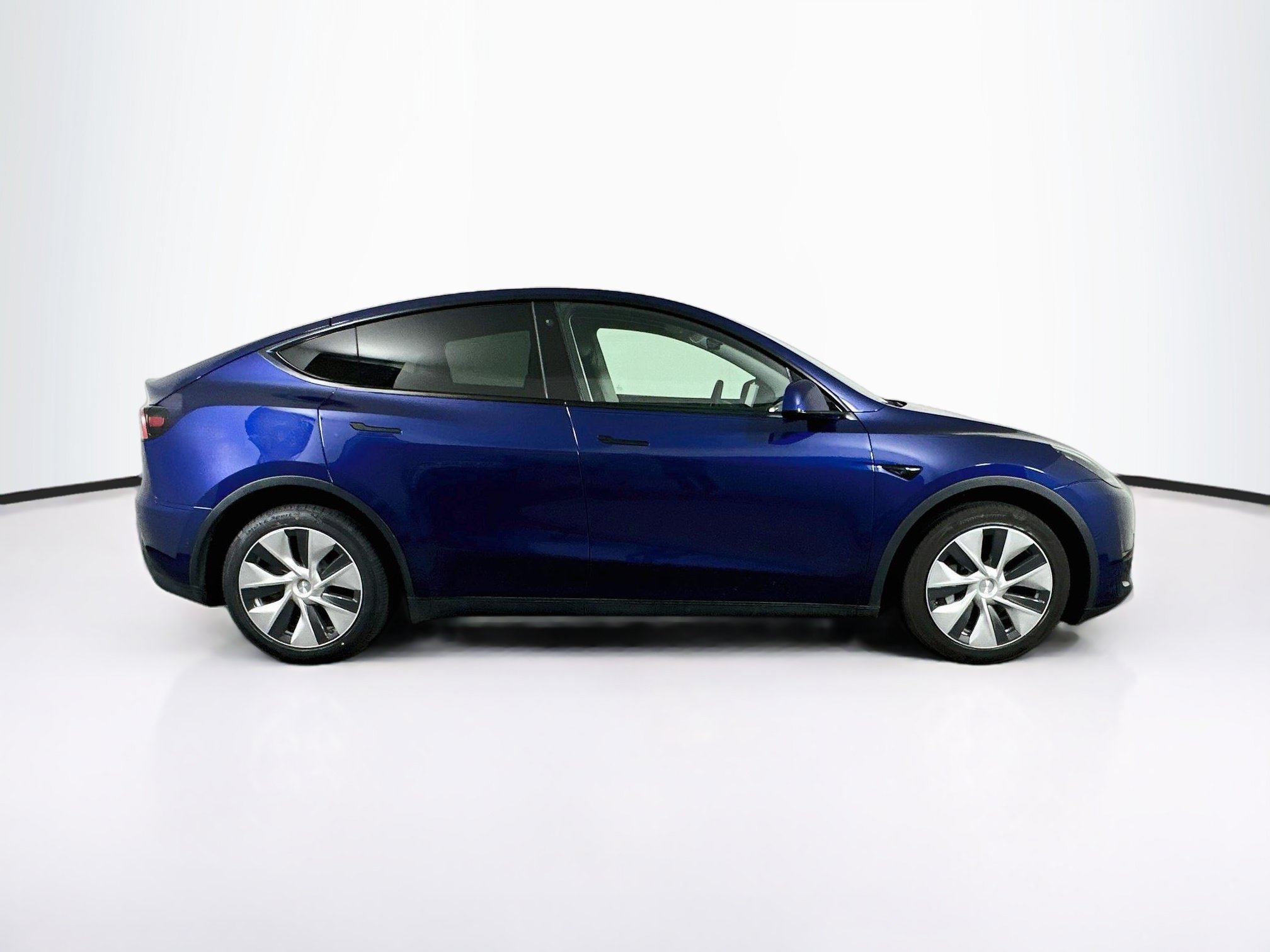 Used 2022 Tesla Model Y Long Range AWD/4WD image 10