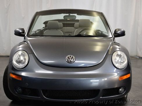 Used 2006 Volkswagen Beetle Convertible w/ Package 2 FWD image 8