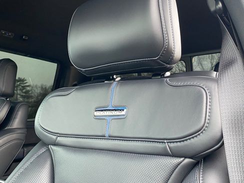 Used 2025 Ford F250 Platinum image 18