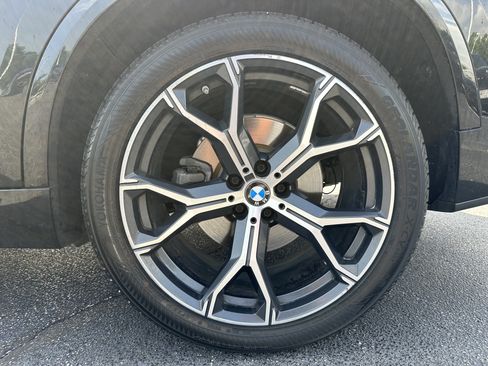 Used 2019 BMW X5 xDrive40i w/ M Sport Package AWD/4WD image 13