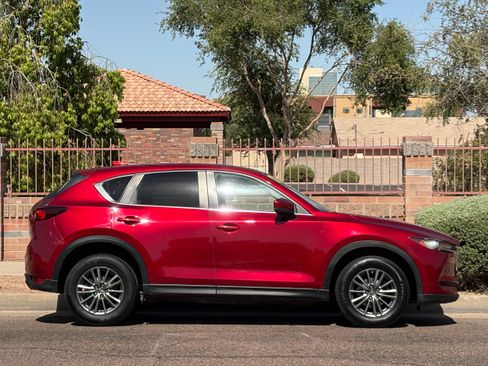 Used 2017 MAZDA CX-5 Touring w/ Preferred Equipment Package AWD/4WD image 9