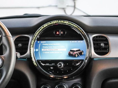 Used 2024 MINI Cooper SE FWD image 16