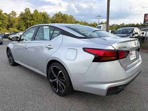 Used 2023 Nissan Altima 2.5 SR FWD image 6