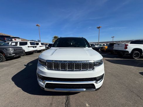 Used 2023 Jeep Grand Wagoneer L Series II image 8