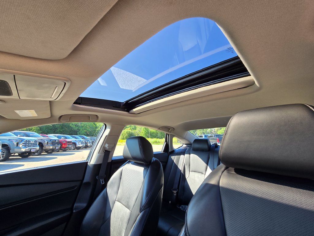 Used 2023 Honda Accord EX-L image 28