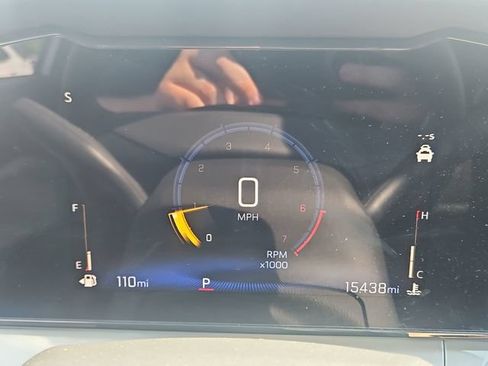 Used 2025 Chevrolet Trax LT w/ Driver Confidence Package FWD image 16