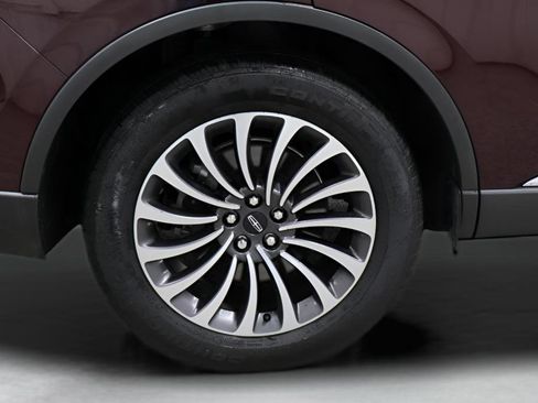 Used 2022 Lincoln Aviator Reserve w/ Elements Package Plus image 39