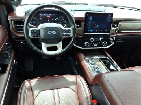Certified 2024 Ford Expedition Limited image 14