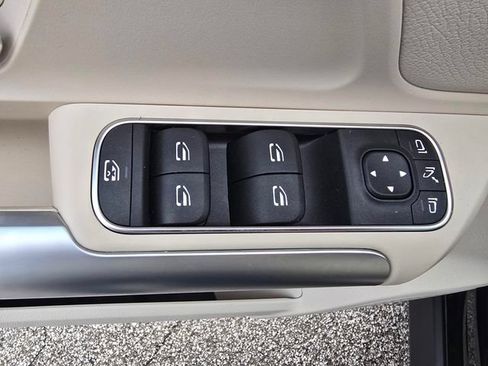 Certified 2025 Mercedes-Benz GLA 250 4MATIC image 23