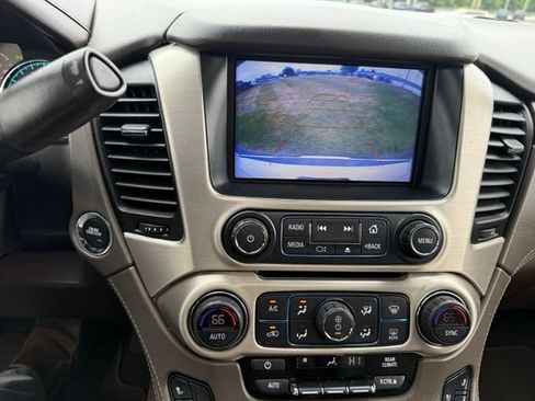 Used 2018 GMC Yukon XL Denali w/ Denali Ultimate Package AWD/4WD image 17