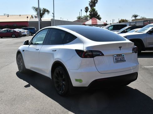 Used 2023 Tesla Model Y Long Range AWD/4WD image 6