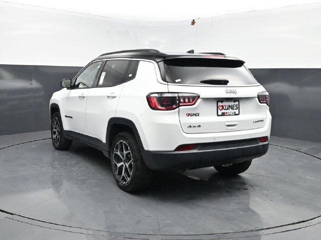 Used 2025 Jeep Compass Limited AWD/4WD image 6