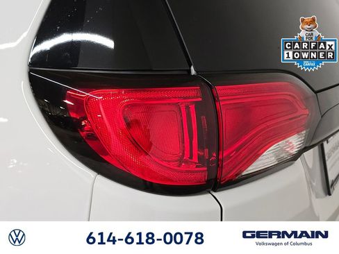 Used 2022 Chrysler Voyager LX image 17