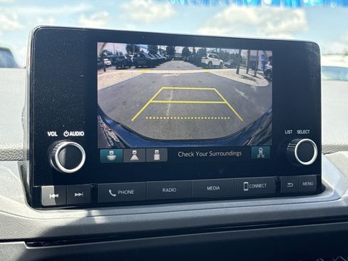 Certified 2024 Honda Accord EX image 28
