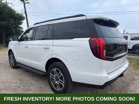 Used 2025 Ford Expedition Active AWD/4WD image 4