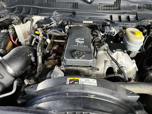 Used 2017 RAM 3500 Laramie w/ Snow Chief Group AWD/4WD image 33